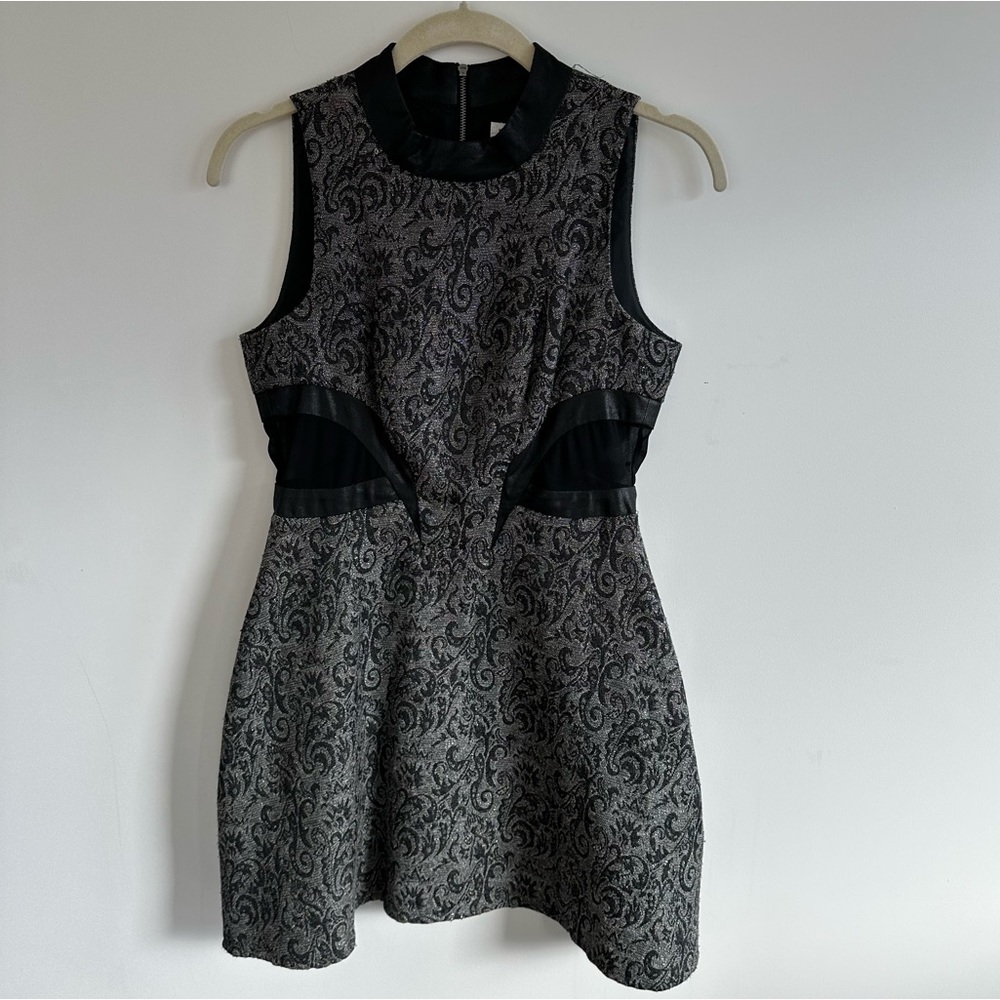 Size 2 BCBGeneration Silver & Black Paisley Shimmer Side Cutout Dress